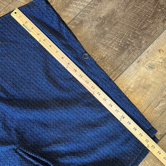 LL BEAN Navy Blue Chevron Fleece Poncho Medium - Picture 6 of 9